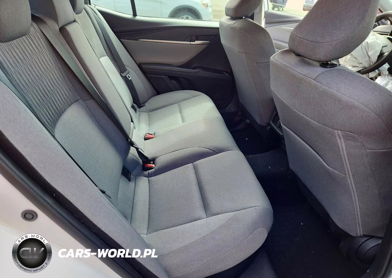 2025 Toyota Camry Le VIN:4T1DBADK2SU516834 - 10