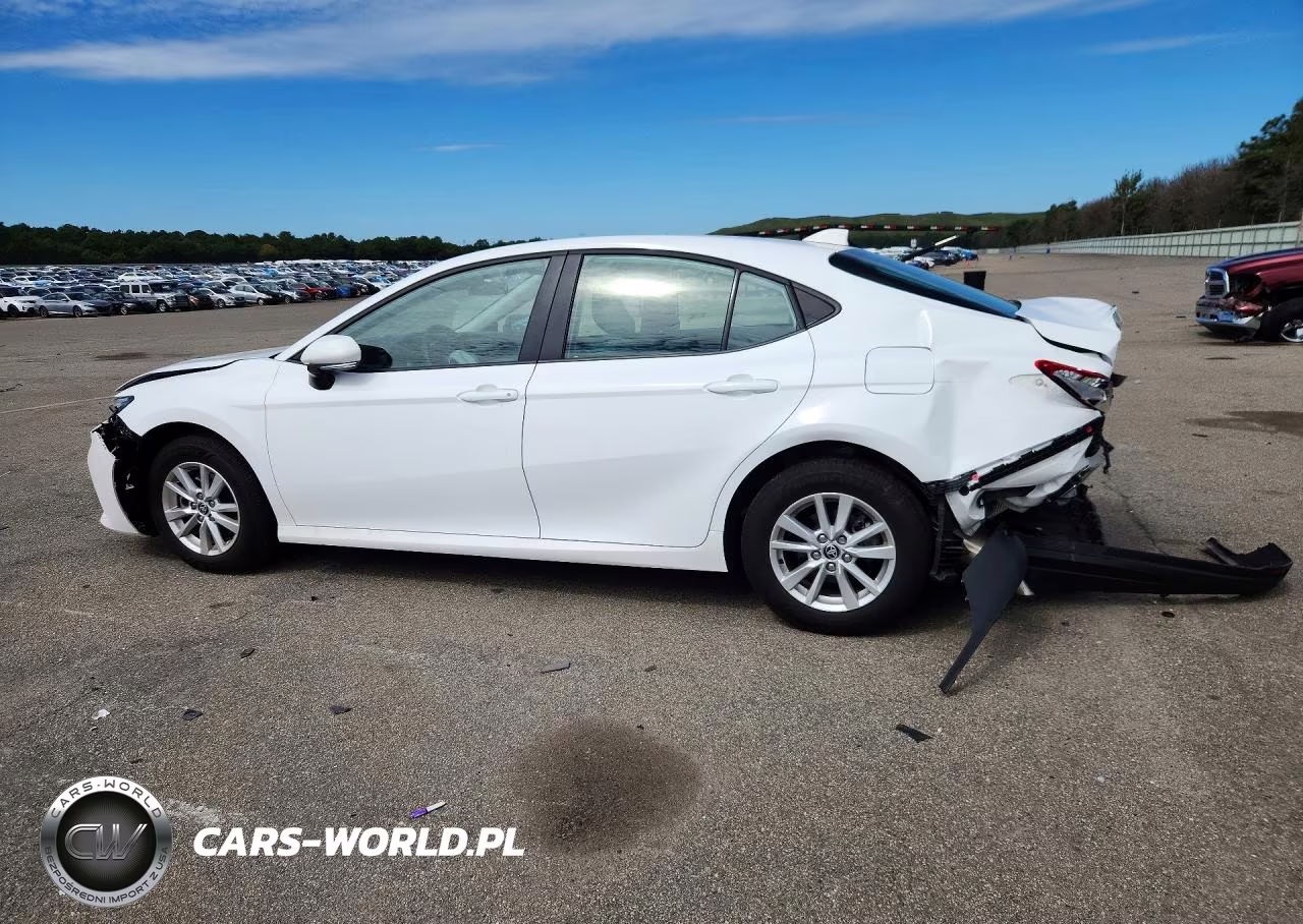 2025 Toyota Camry Le VIN:4T1DBADK2SU516834 - 2