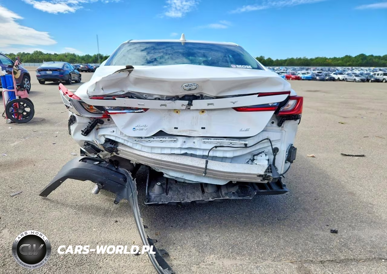 2025 Toyota Camry Le VIN:4T1DBADK2SU516834 - 6