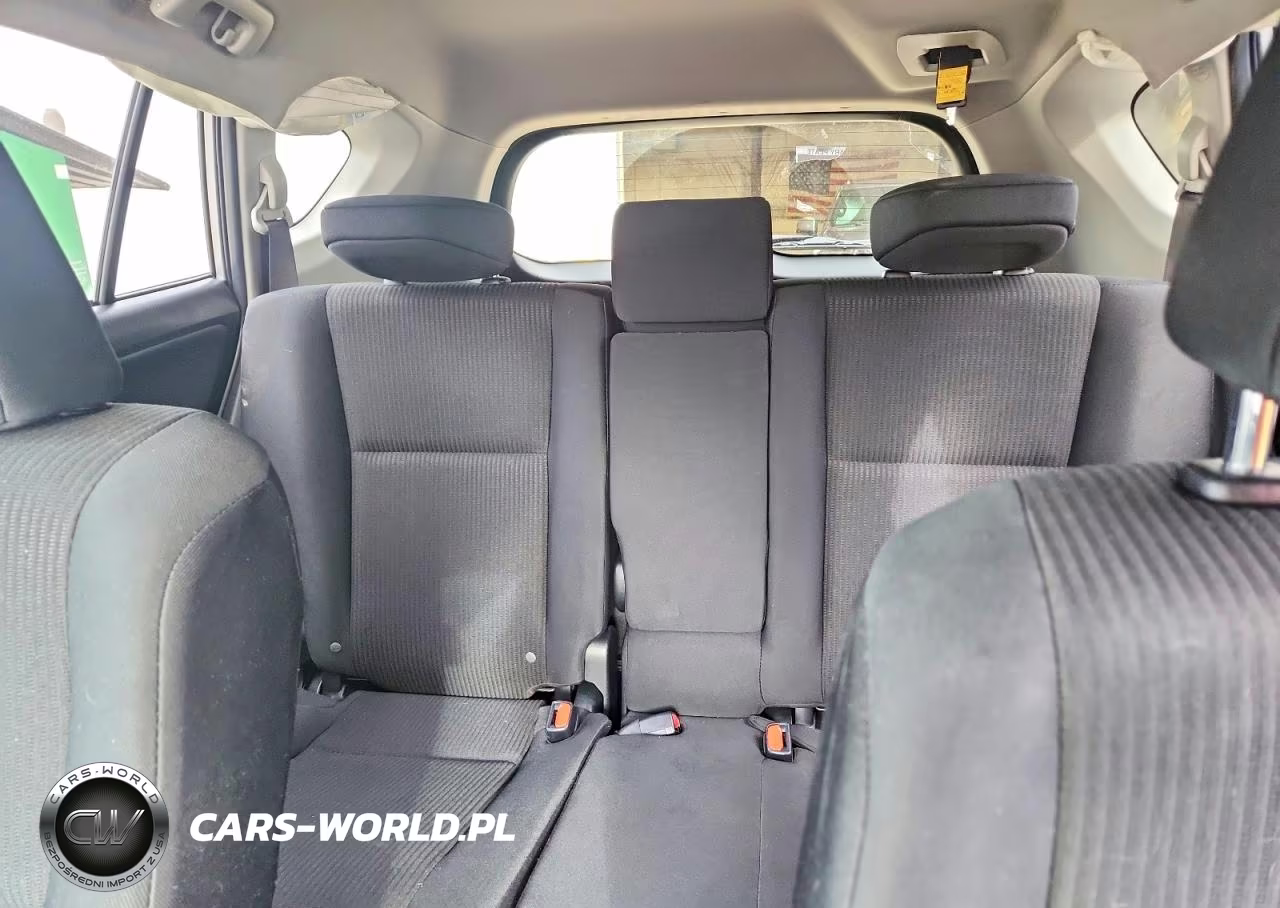 2018 Toyota Rav4 Le VIN:JTMZFREV0JJ192546 - 10