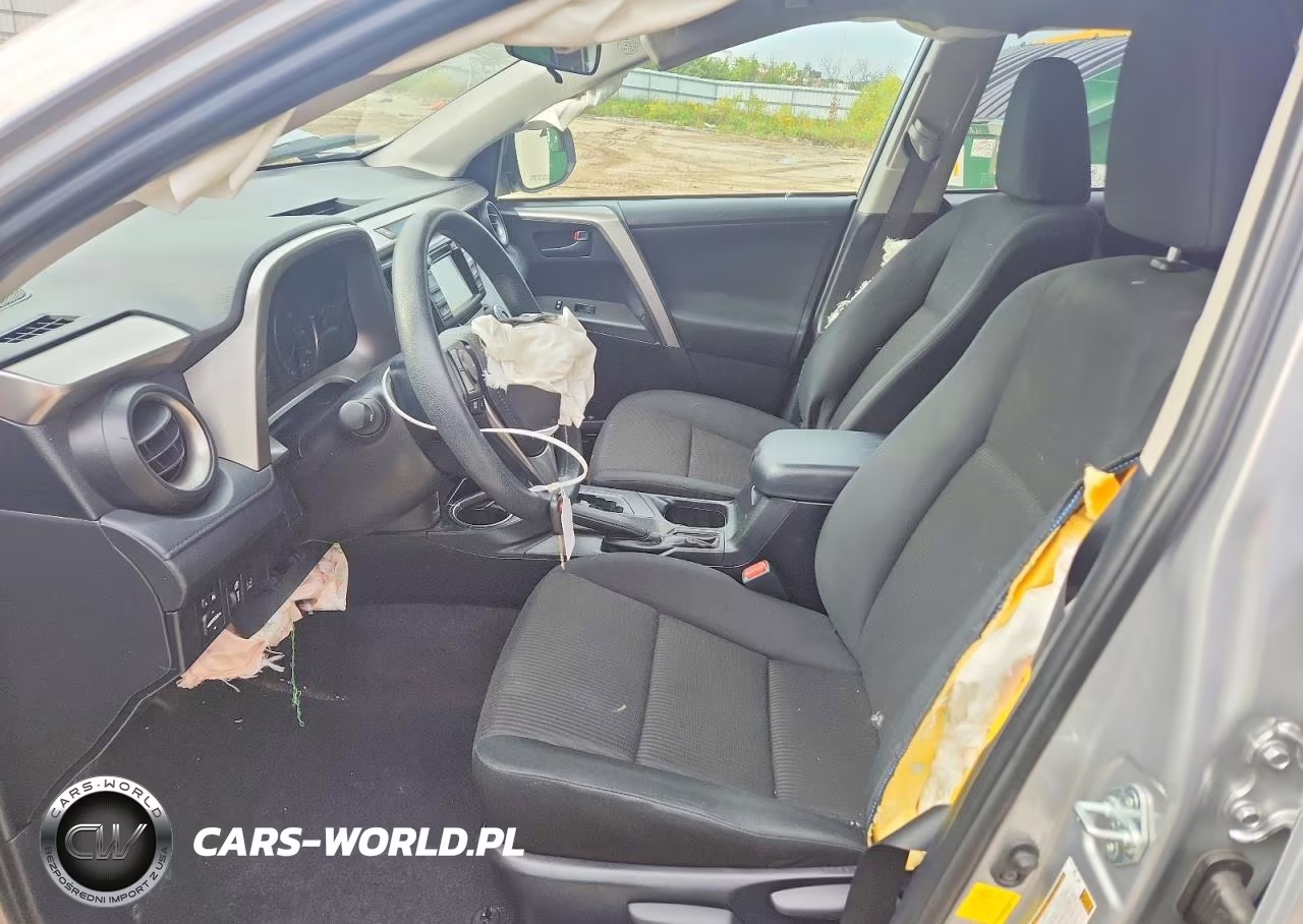 2018 Toyota Rav4 Le VIN:JTMZFREV0JJ192546 - 7