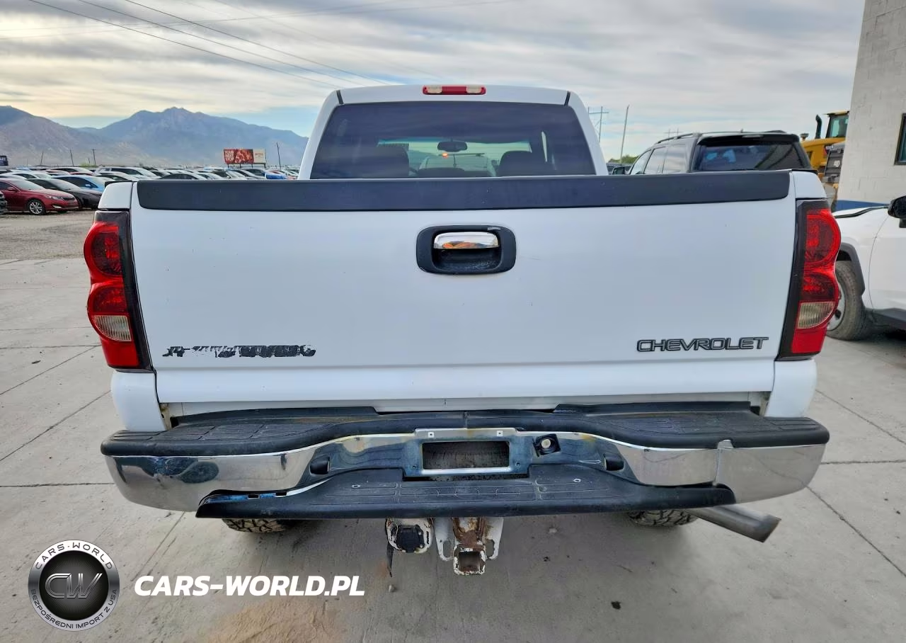 2005 Chevrolet Silverado K2500 Heavy Duty VIN:1GCHK23225F838766 - 6