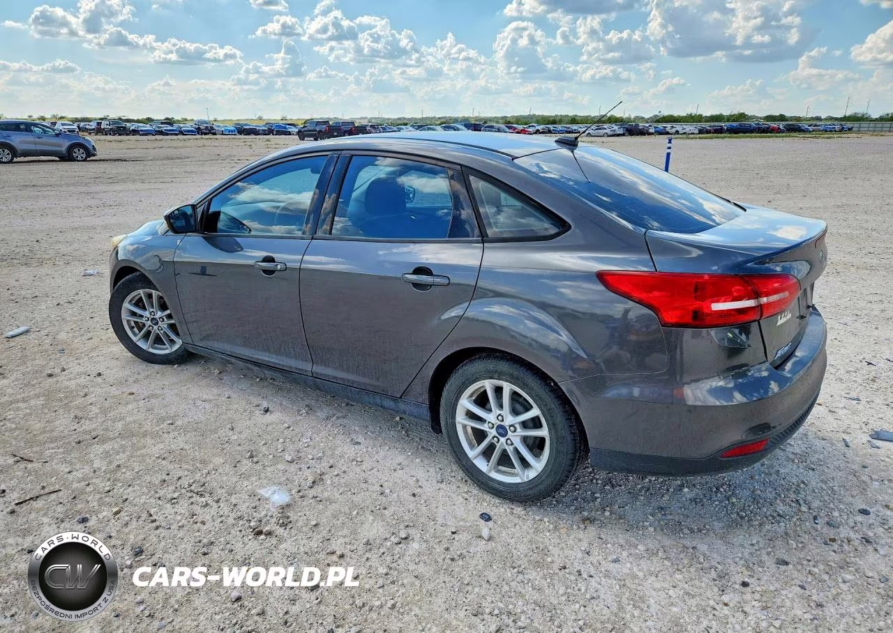 2015 Ford Focus Se VIN:1FADP3F2XFL203708 - 2