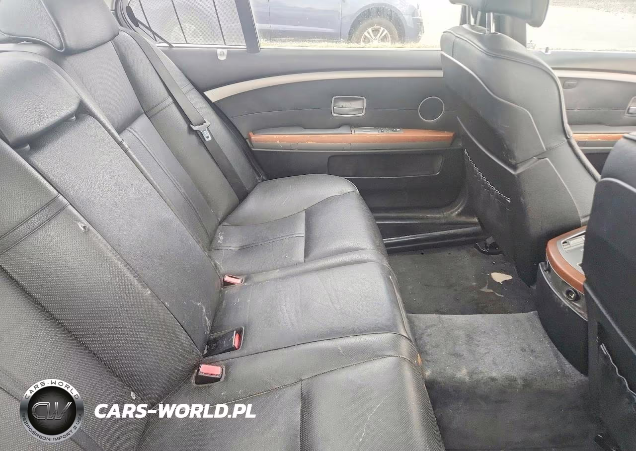 2006 BMW 750 Li VIN:WBAHN83516DT60015 - 10
