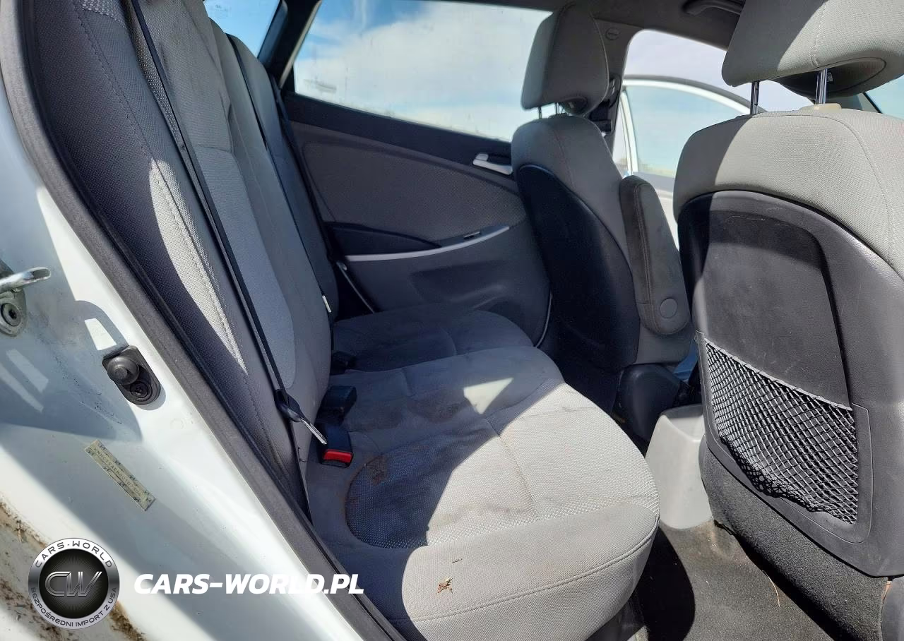 2013 Hyundai Accent Gs VIN:KMHCT5AE8DU107304 - 10