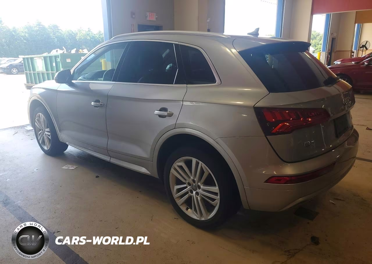 2018 Audi Q5 Premium Plus VIN:WA1BNAFY7J2135358 - 2