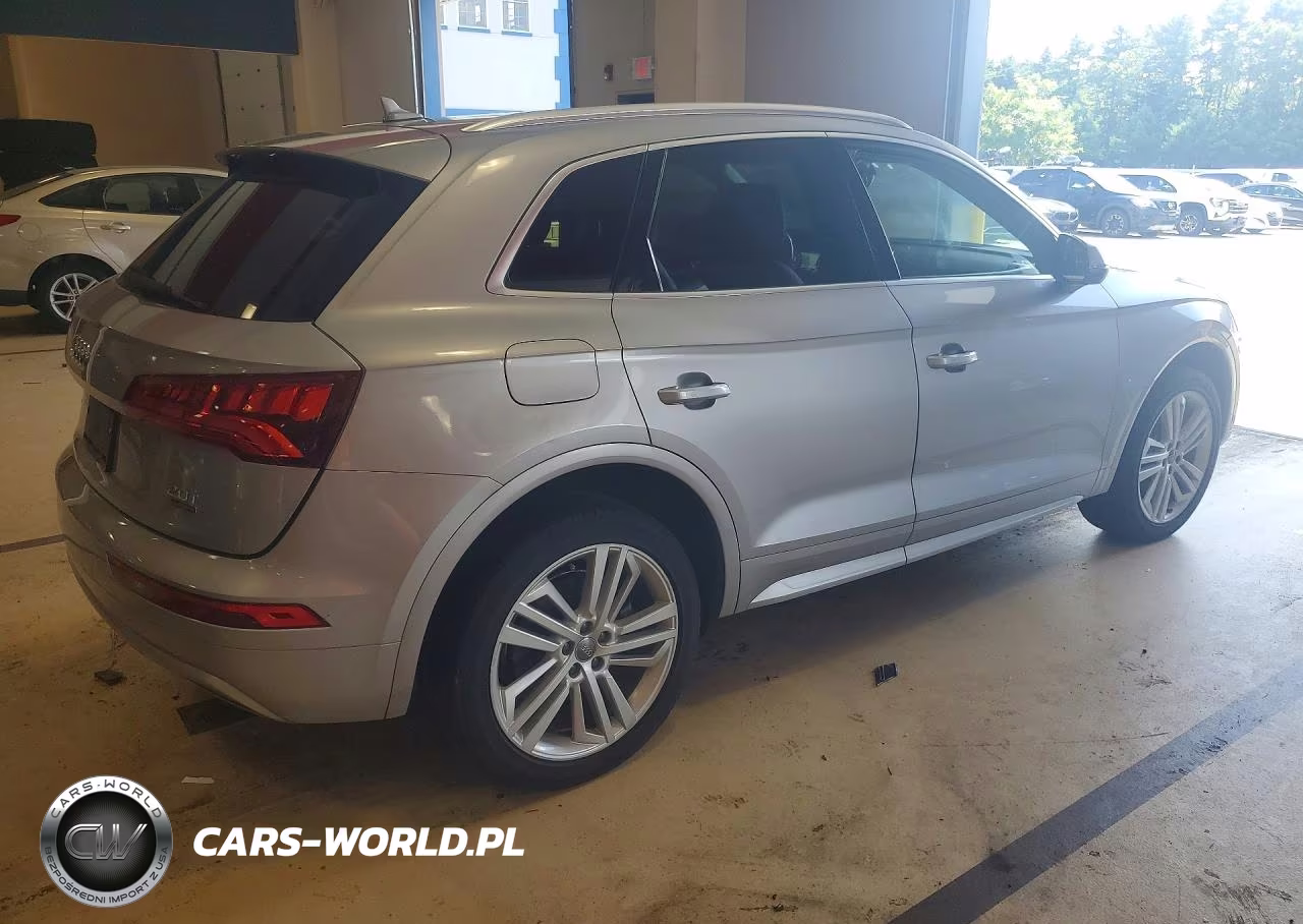 2018 Audi Q5 Premium Plus VIN:WA1BNAFY7J2135358 - 3
