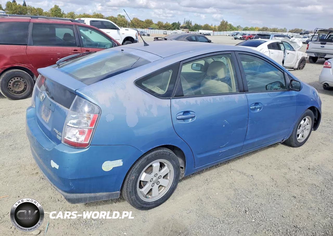 2005 Toyota Prius Base VIN:JTDKB20U953110424 - 3
