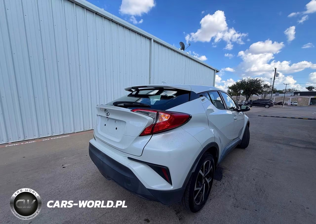 2018 Toyota C-Hr Xle Premium VIN:NMTKHMBX6JR030359 - 4