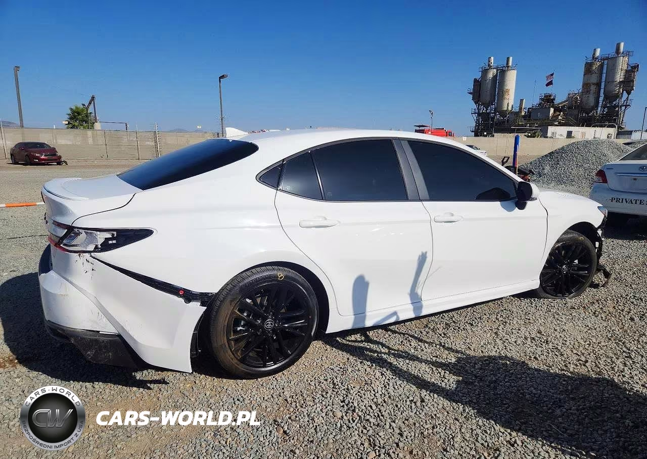2026 Toyota Camry Se VIN:4T1DAACK7TU346413 - 3