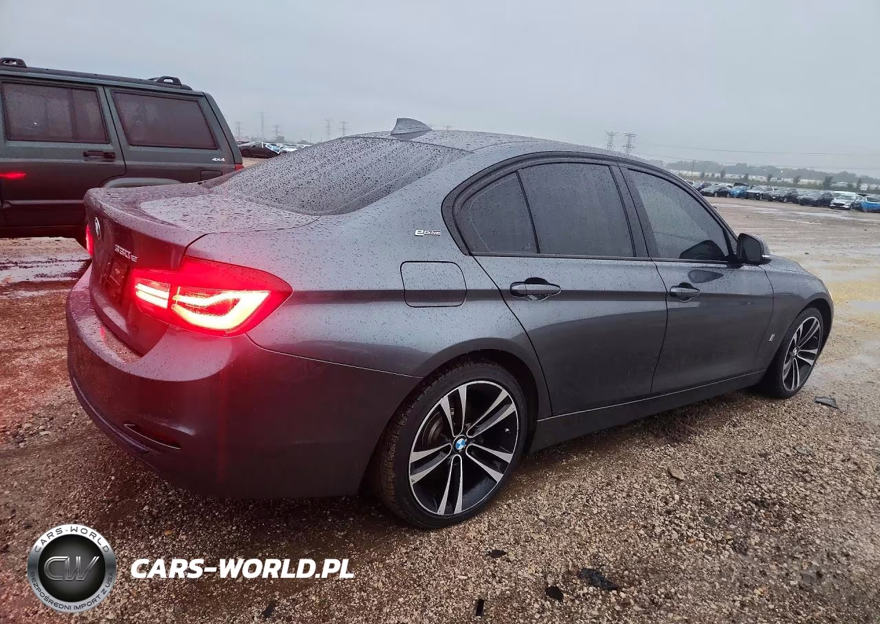 2018 BMW 330E VIN:WBA8E1C55JA159610 - 3