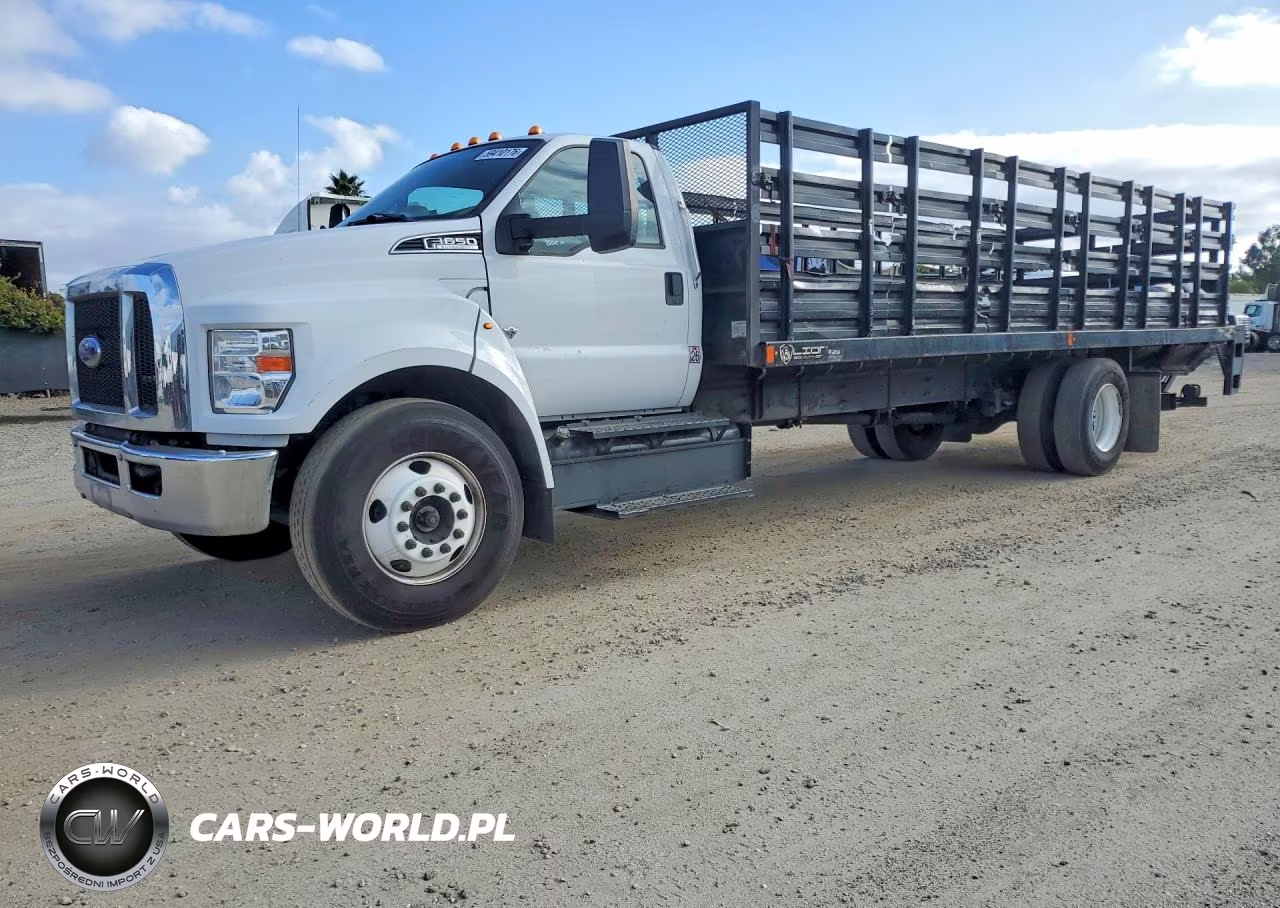 2022 Ford F650 Super Duty – zdjęcie 1 z 13