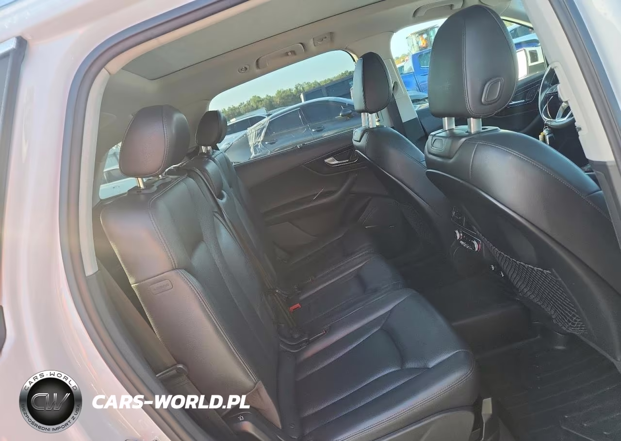 2018 Audi Q7 Prestige VIN:WA1VABF74JD038239 - 11