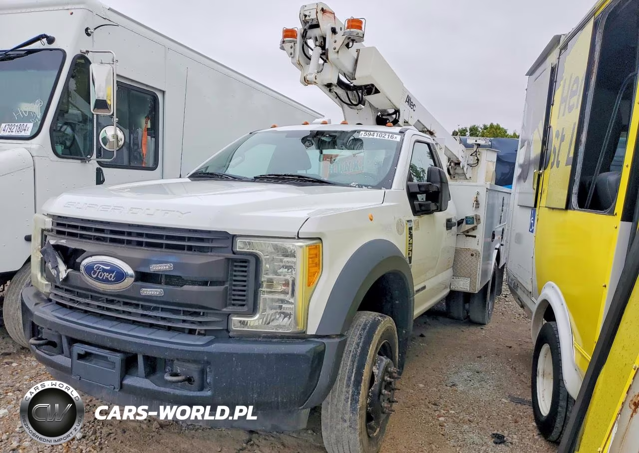 2017 Ford F450 Super Duty VIN:1FDUF4GT2HDA05210 - 1