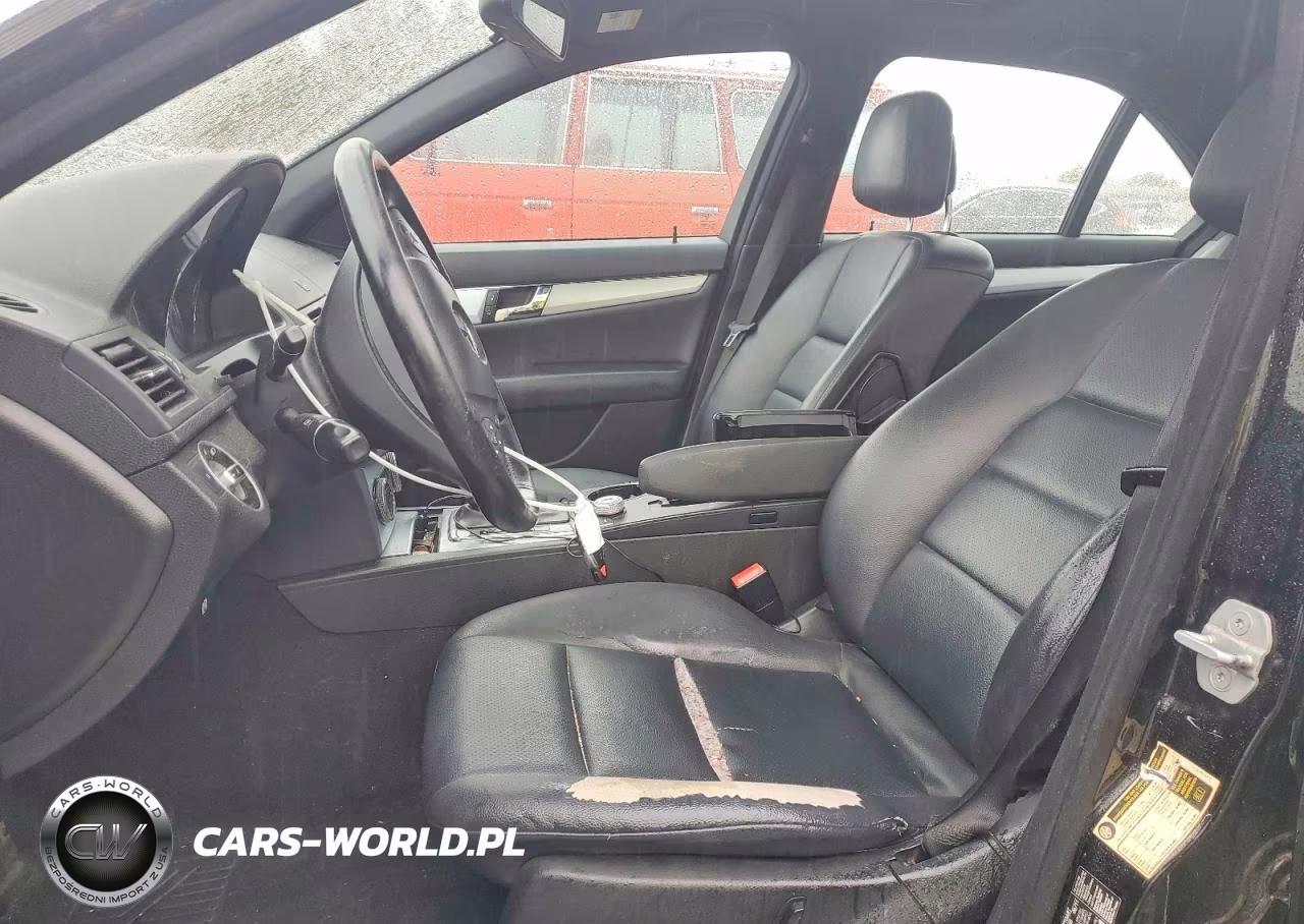 2011 Mercedes-Benz C 300 VIN:WDDGF5EB5BR186126 - 7
