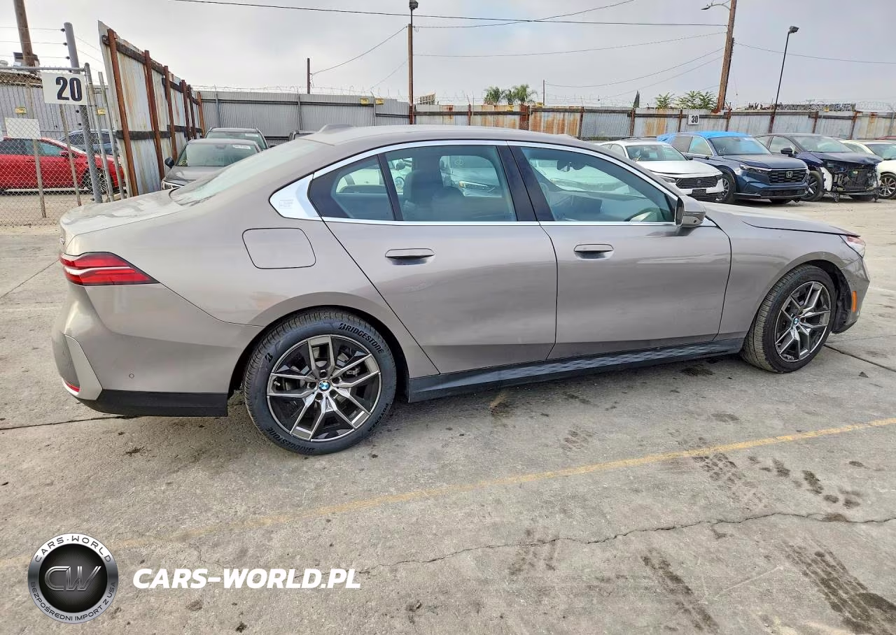 2026 BMW 530 I VIN:WBA43FJ03TCV62792 - 3