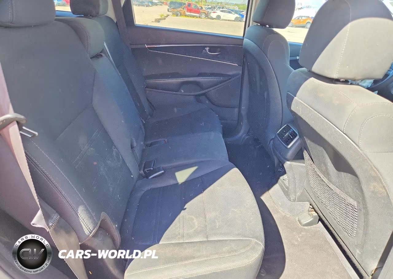 2020 Kia Sorento Lx VIN:5XYPGDA39LG680523 - 10