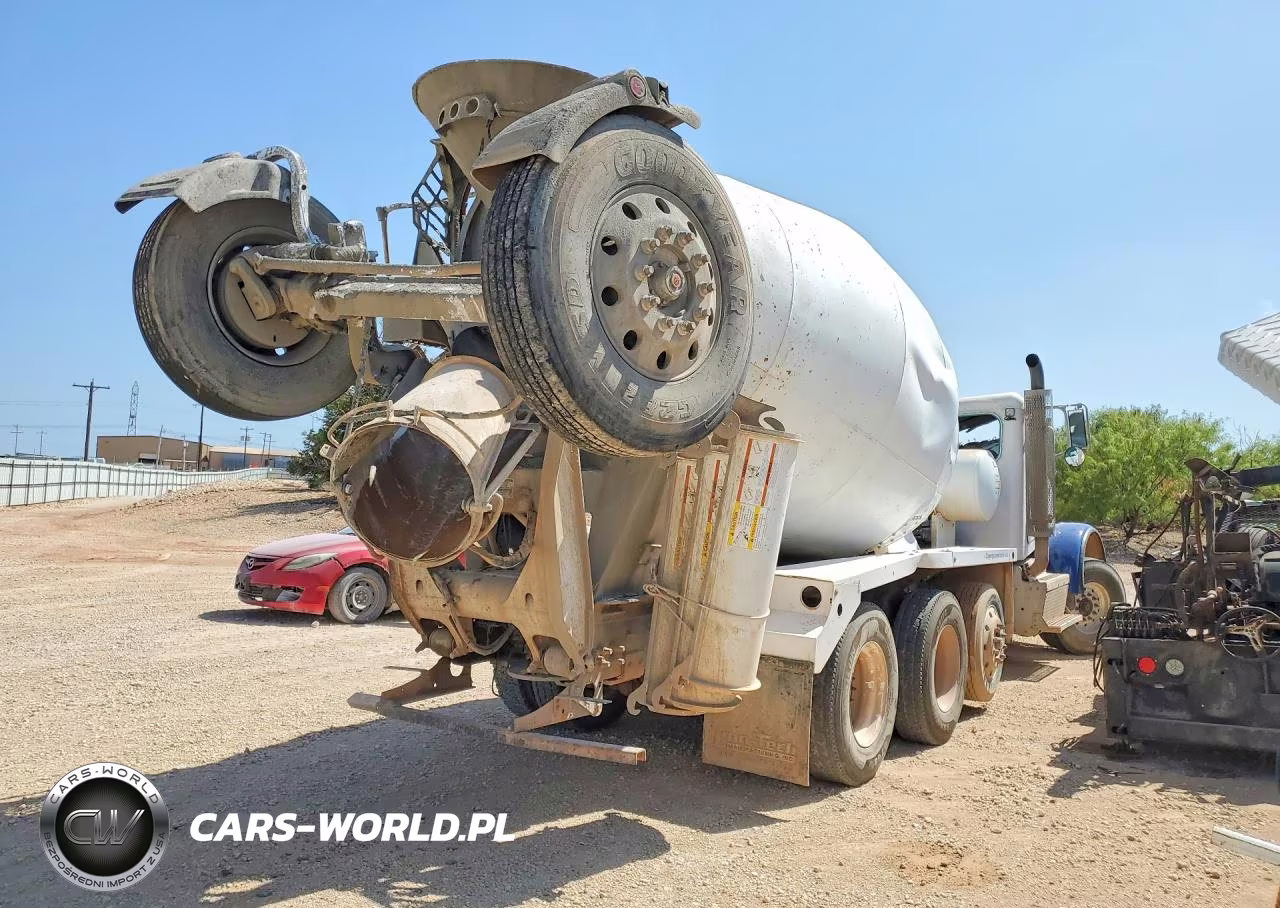 2015 Peterbilt 365 Ready Mix Truck VIN:1NPSX7EX7FD256066 - 3