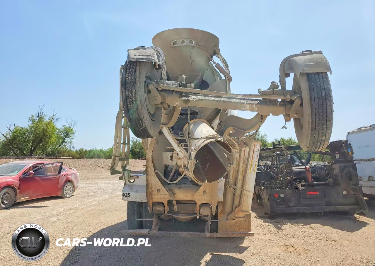 2015 Peterbilt 365 Ready Mix Truck VIN:1NPSX7EX7FD256066 - 6