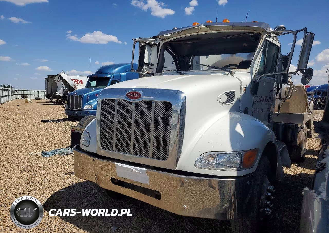 2018 Peterbilt 337