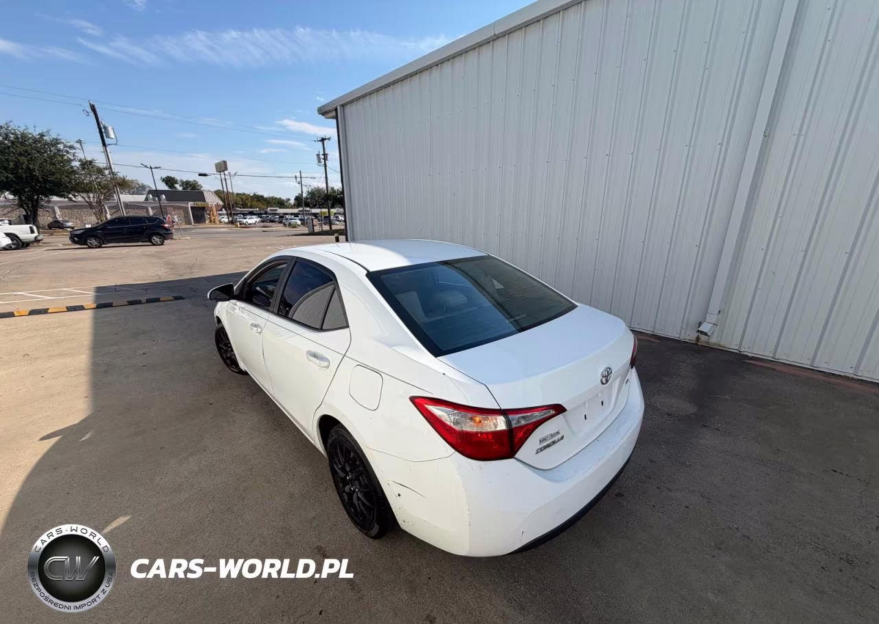 2016 Toyota Corolla Le VIN:2T1BURHE9GC607631 - 3