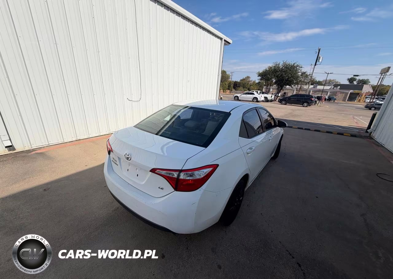 2016 Toyota Corolla Le VIN:2T1BURHE9GC607631 - 4