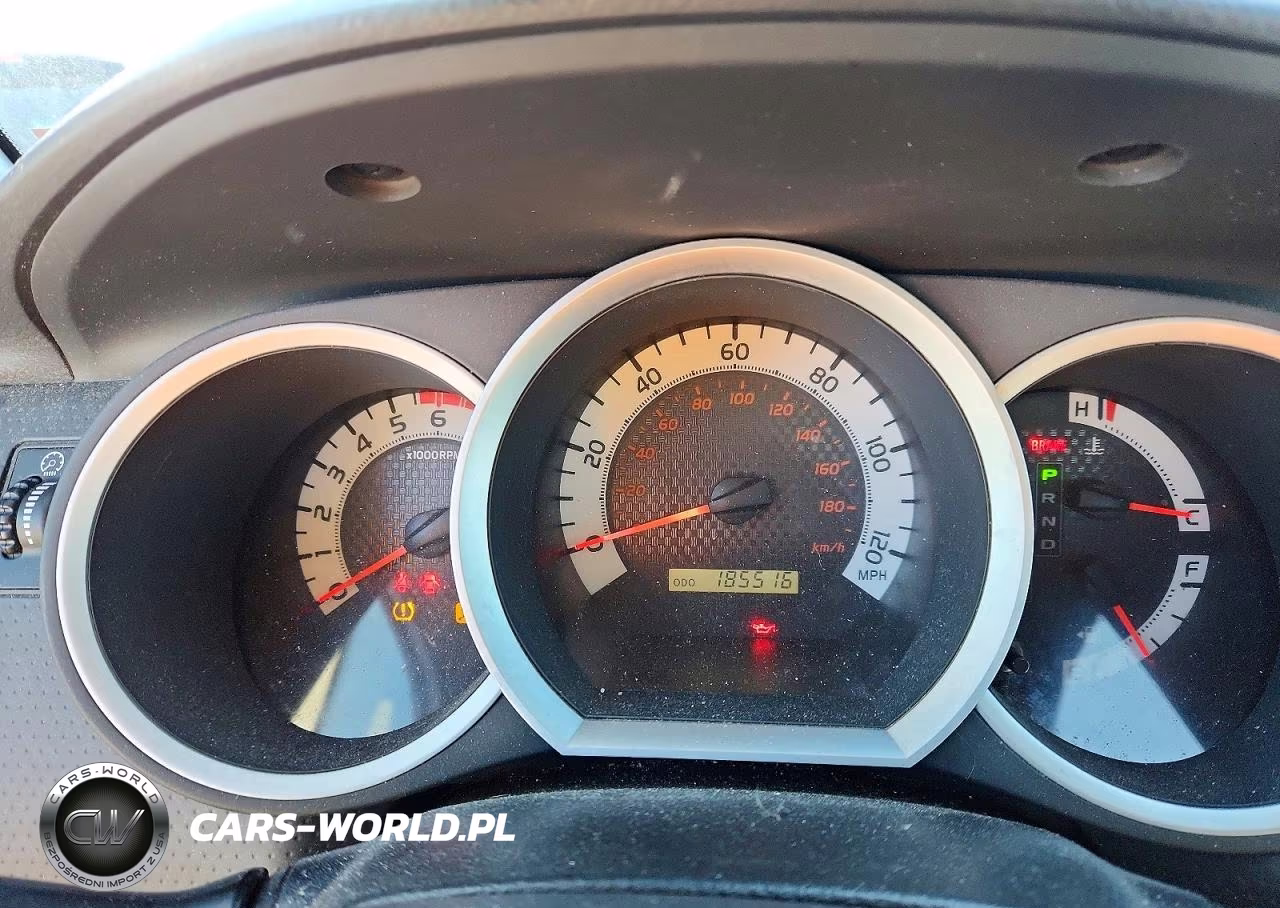 2015 Toyota Tacoma Base VIN:5TFUX4EN4FX033382 - 9