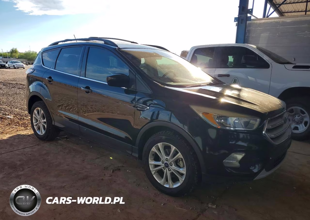 2018 Ford Escape Se VIN:1FMCU0GD9JUB44470 - 4
