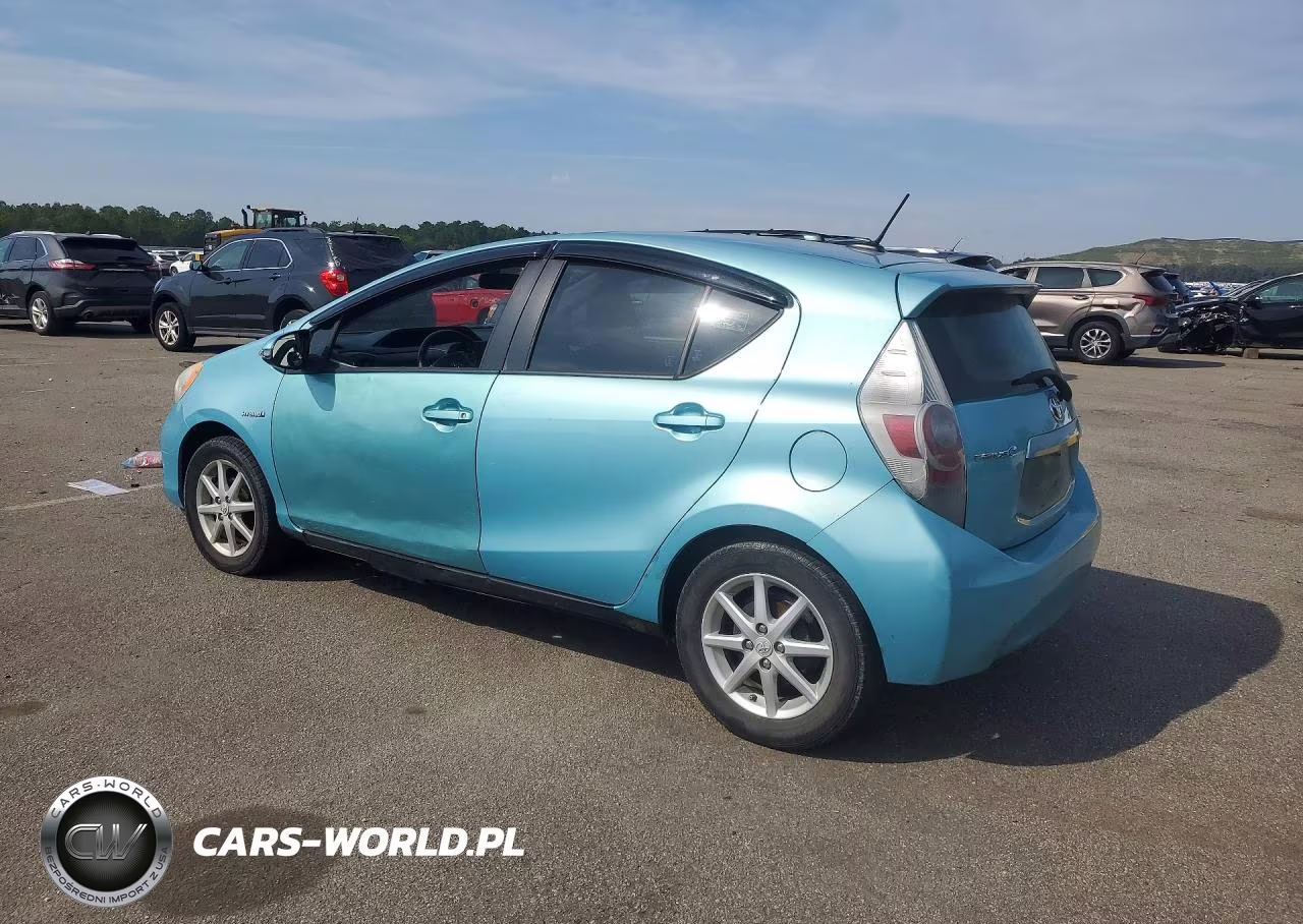 2012 Toyota Prius C Four VIN:JTDKDTB38C1028228 - 2