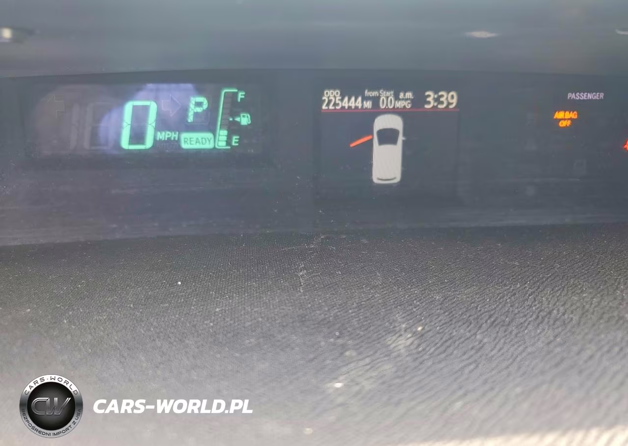 2012 Toyota Prius C Four VIN:JTDKDTB38C1028228 - 9