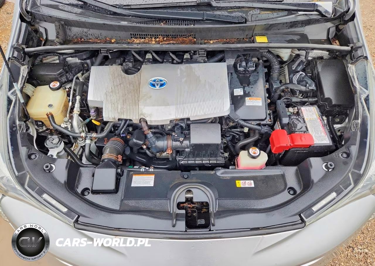 2018 Toyota Prius Three Touring VIN:JTDKARFU7J3551451 - 11