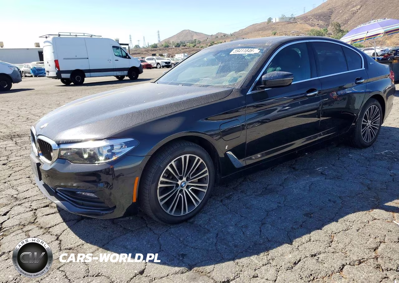 2018 BMW 530Xe VIN:WBAJB1C55JB084265 - 1