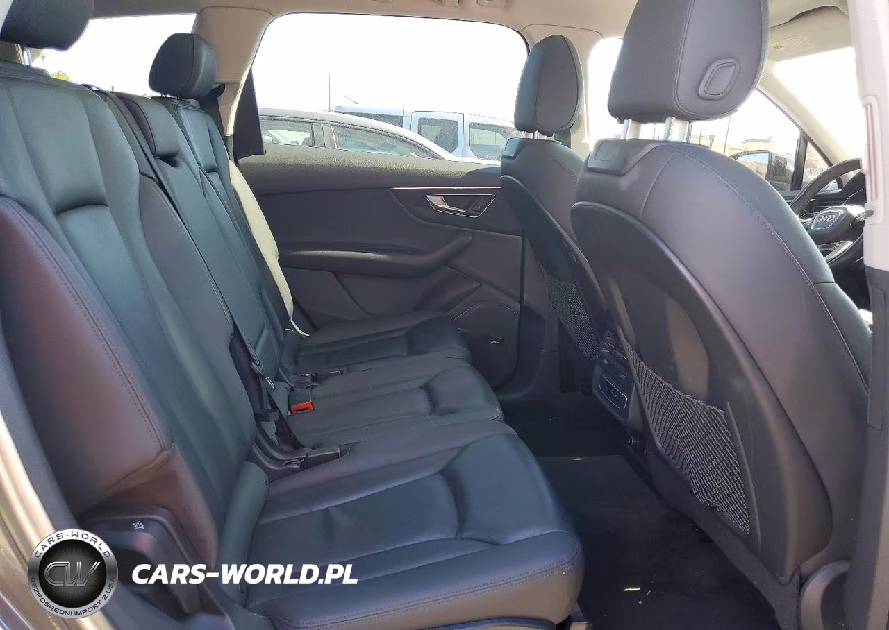 2020 Audi Q7 Premium Plus VIN:WA1LXAF79LD002467 - 11