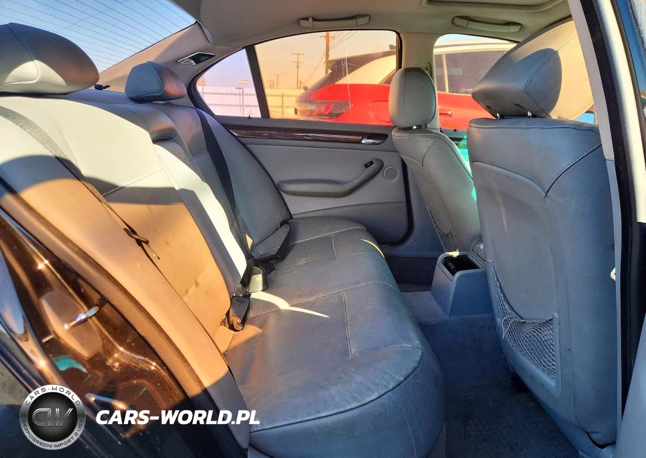 2001 BMW 325 I VIN:WBAAV33461FV01976 - 10