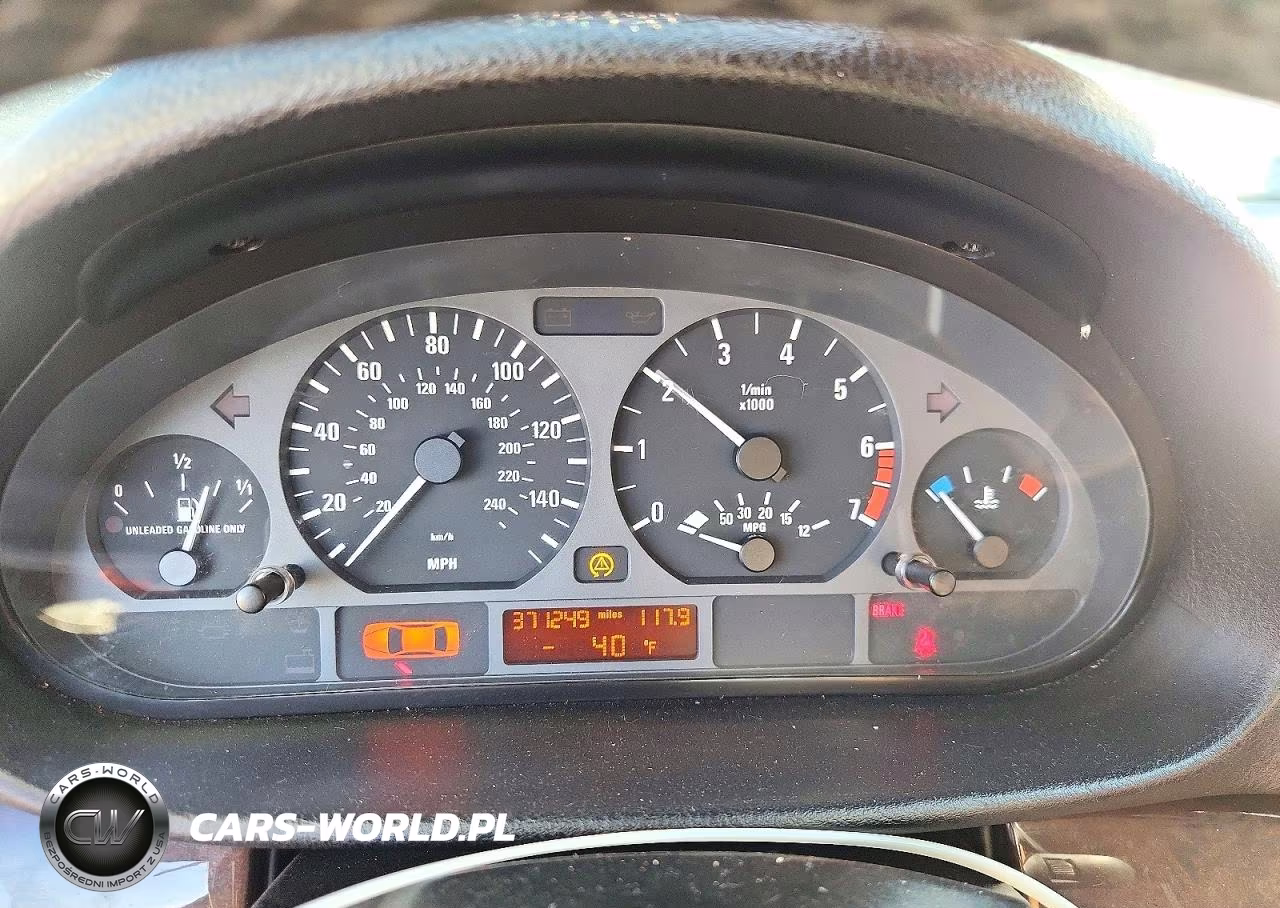 2001 BMW 325 I VIN:WBAAV33461FV01976 - 9