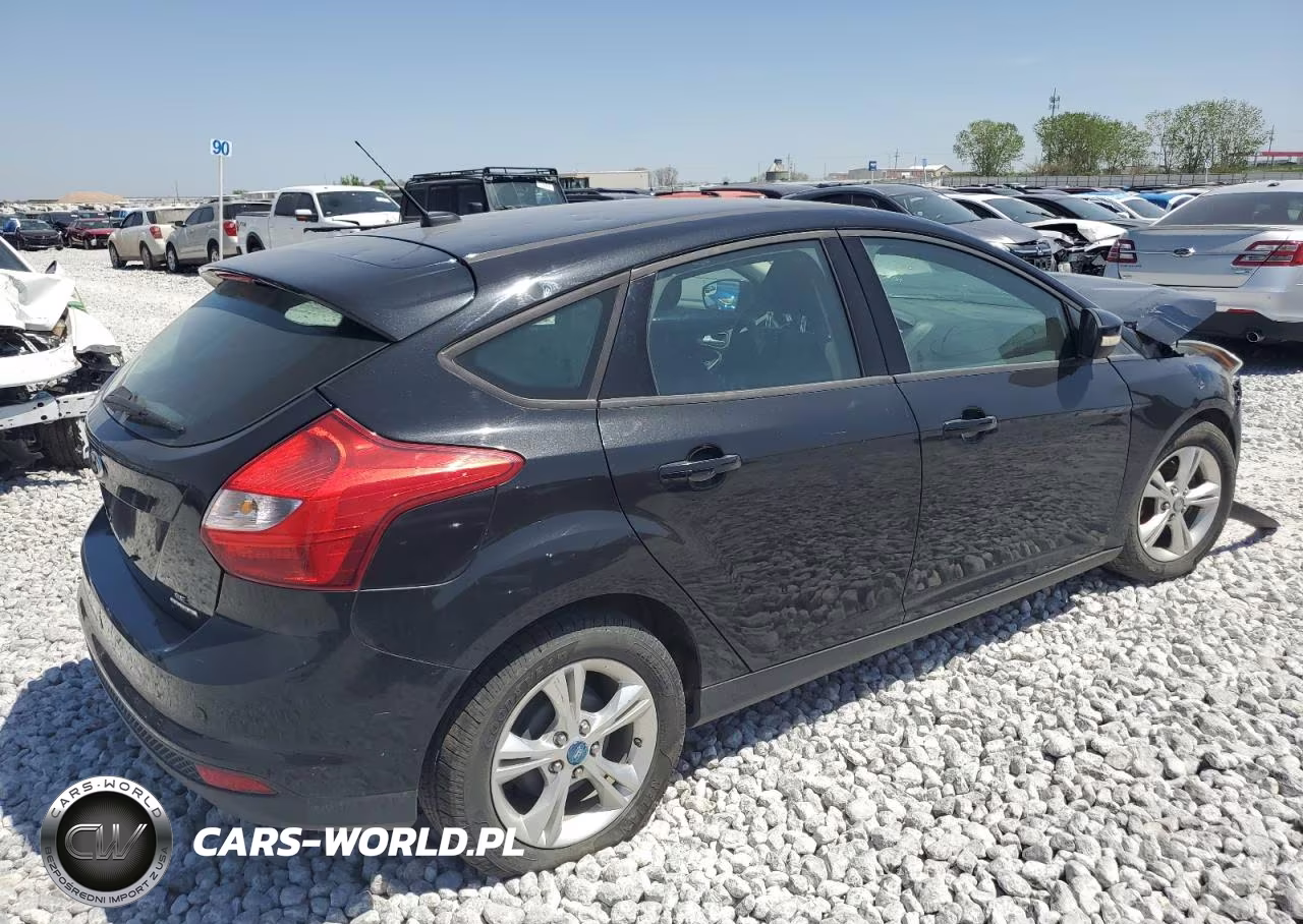 2013 Ford Focus Se VIN:1FADP3K21DL123801 - 3