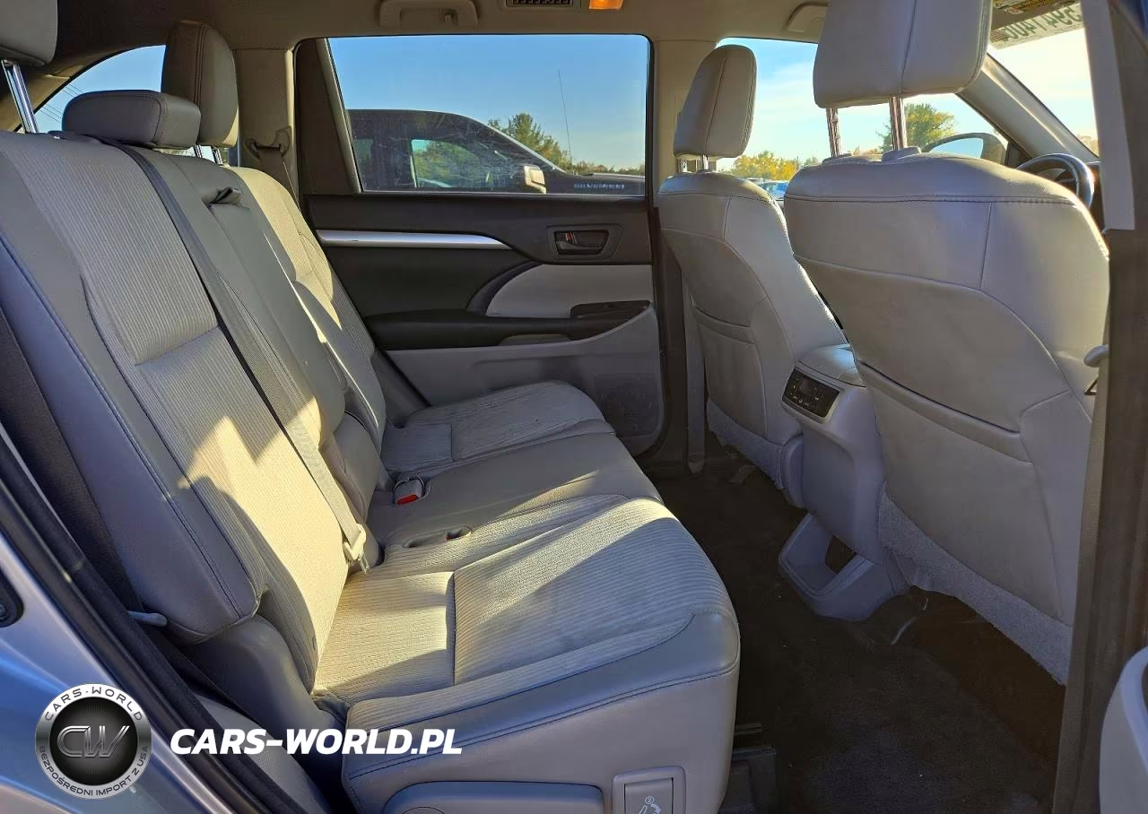 2015 Toyota Highlander Le Plus VIN:5TDBKRFH1FS131139 - 11