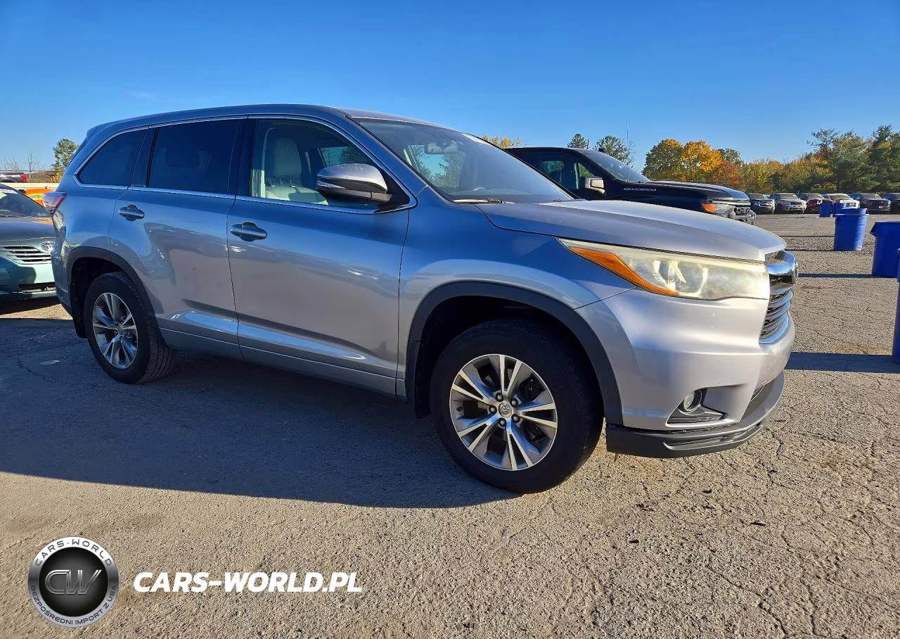 2015 Toyota Highlander Le Plus VIN:5TDBKRFH1FS131139 - 4