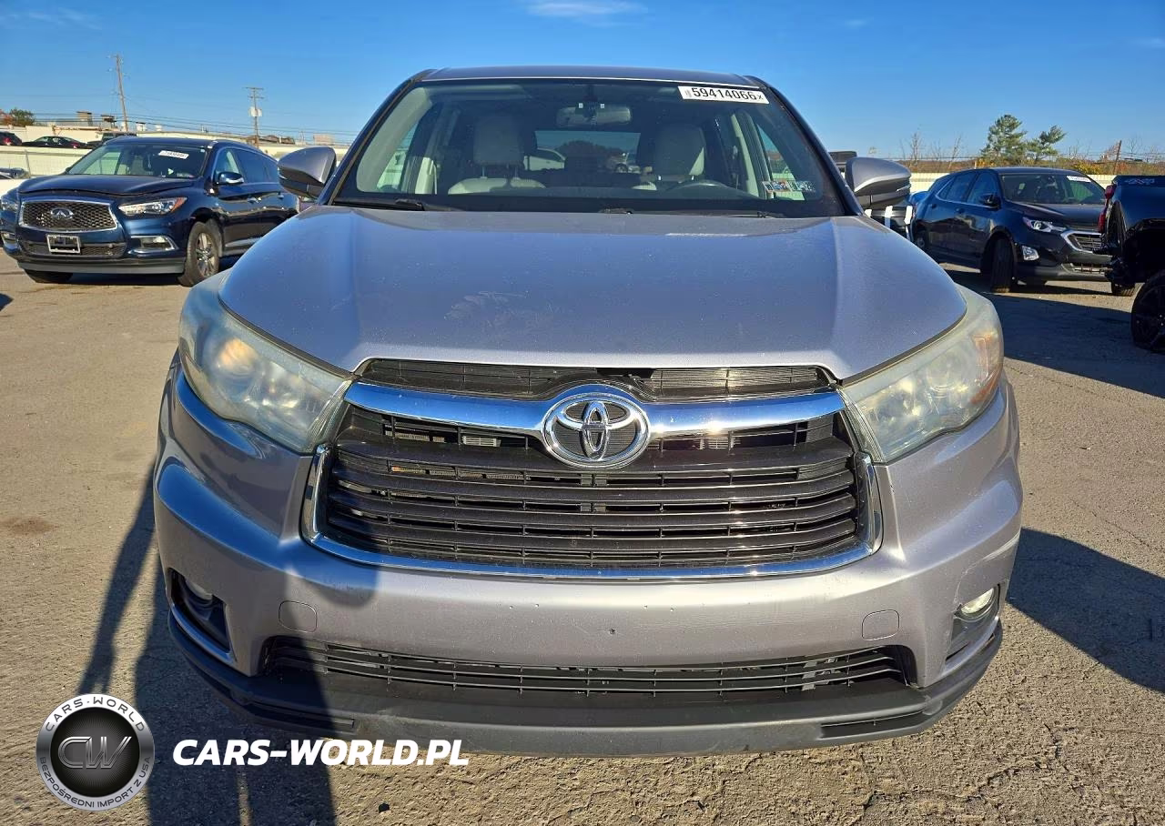 2015 Toyota Highlander Le Plus VIN:5TDBKRFH1FS131139 - 5