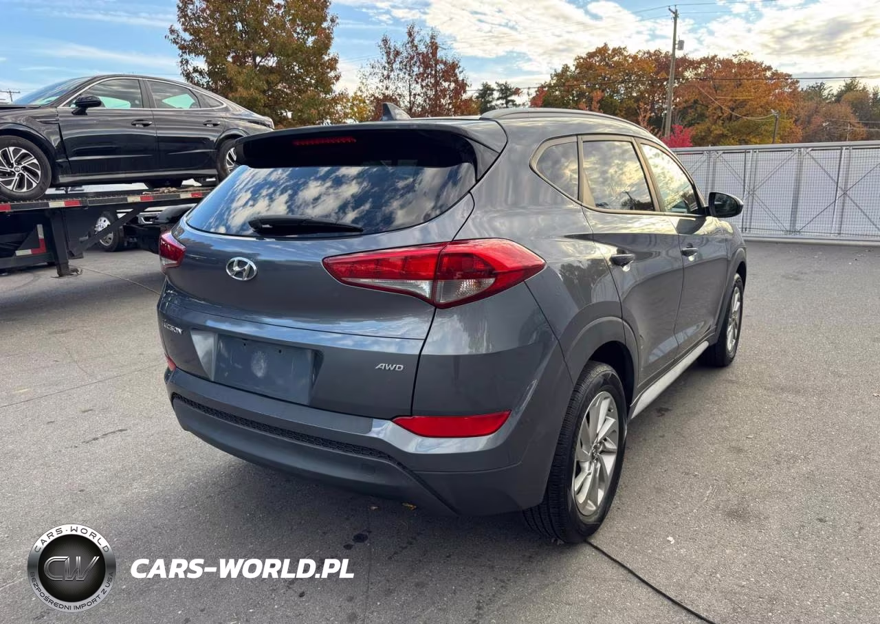 2018 Hyundai Tucson Sel VIN:KM8J3CA42JU597172 - 3