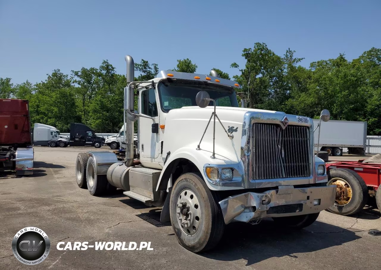 2016 International 9900I Semi Truck