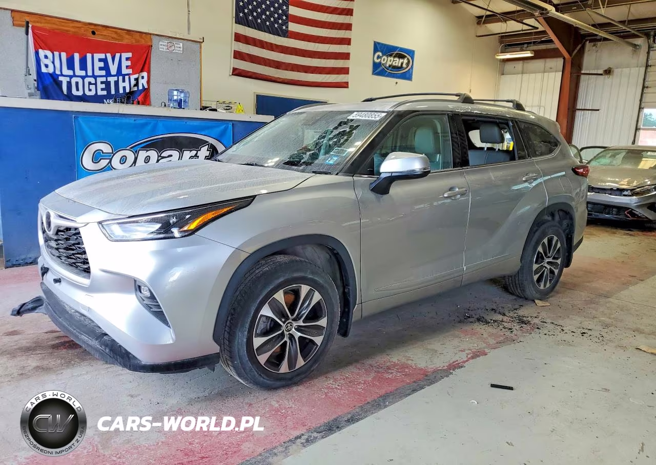2021 Toyota Highlander Xle – zdjęcie 1 z 13