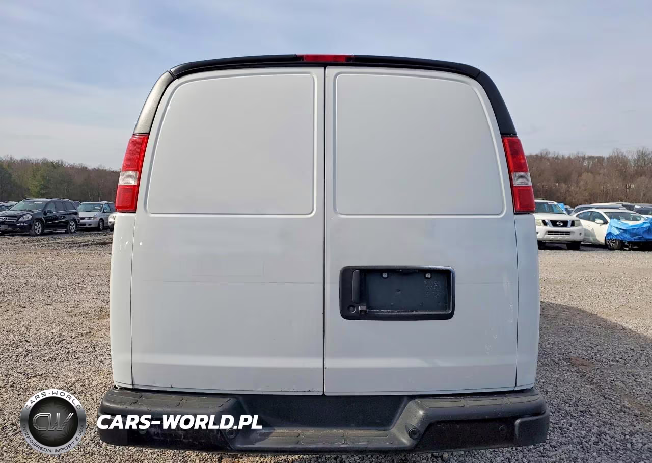 2023 GMC Savana G2500 VIN:1GTW7BFP8P1134362 - 6