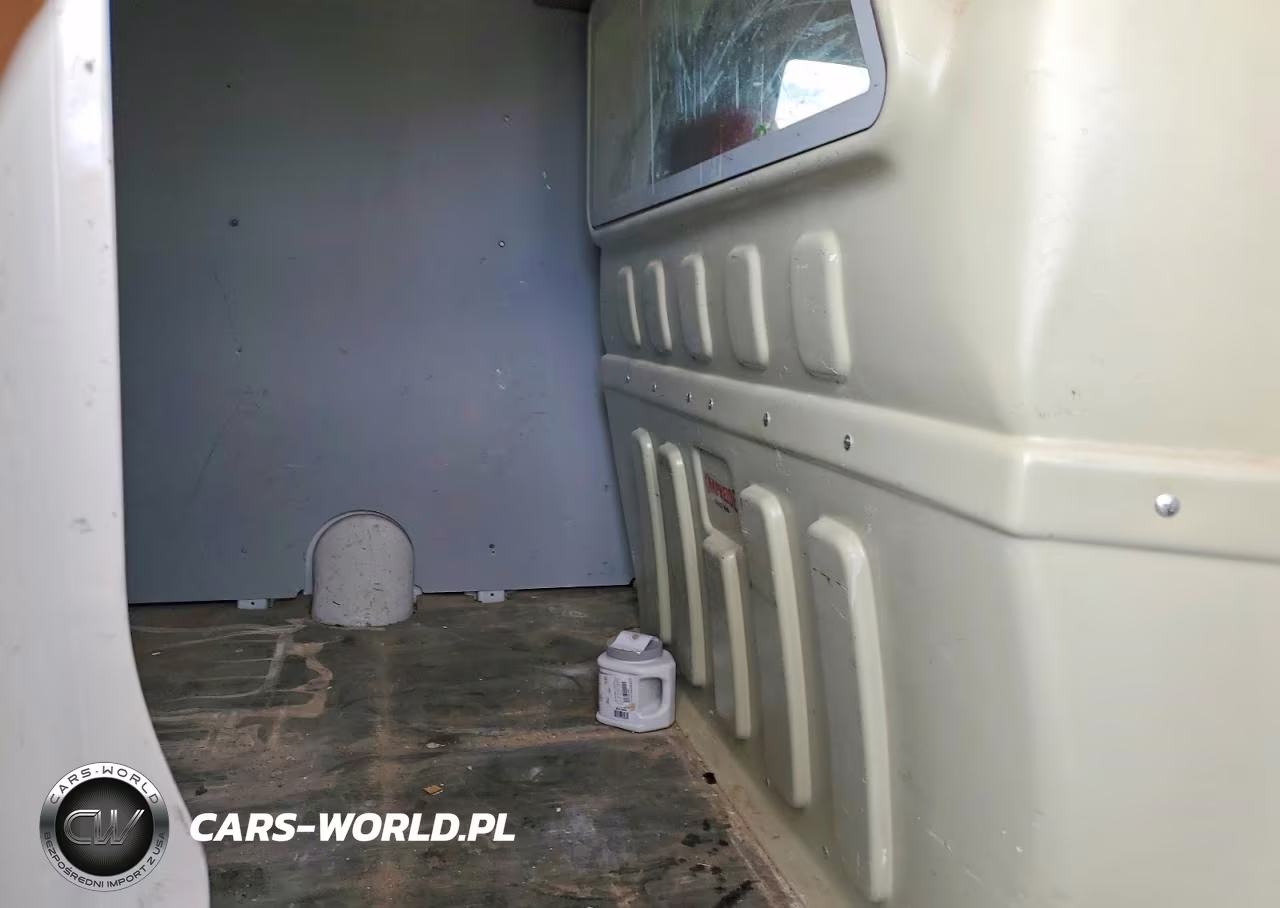 2021 Chevrolet Express 2500 Cargo Delivery Van VIN:1GCWGAFP8M1219630 - 11