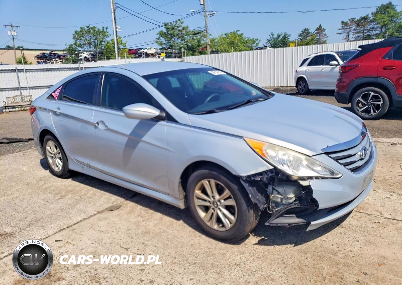 2014 Hyundai Sonata Gls VIN:5NPEB4AC7EH904325 - 4