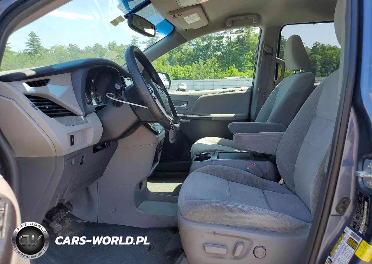 2017 Toyota Sienna Le VIN:5TDJZ3DC9HS177686 - 7