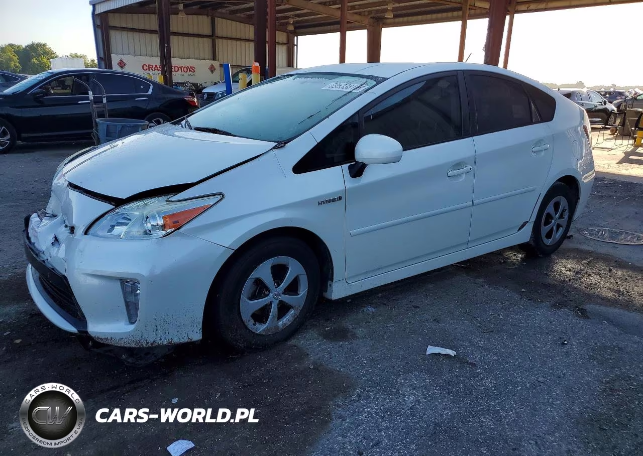 2015 Toyota Prius Two – zdjęcie 1 z 13