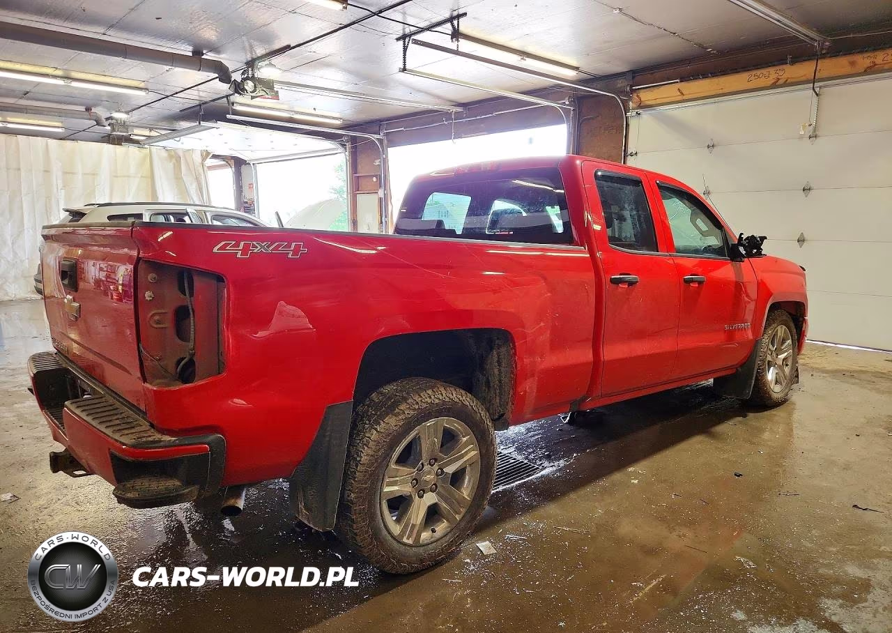 2017 Chevrolet Silverado K1500 Custom VIN:1GCVKPEC2HZ213356 - 3