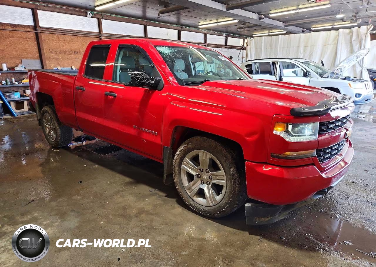 2017 Chevrolet Silverado K1500 Custom VIN:1GCVKPEC2HZ213356 - 4