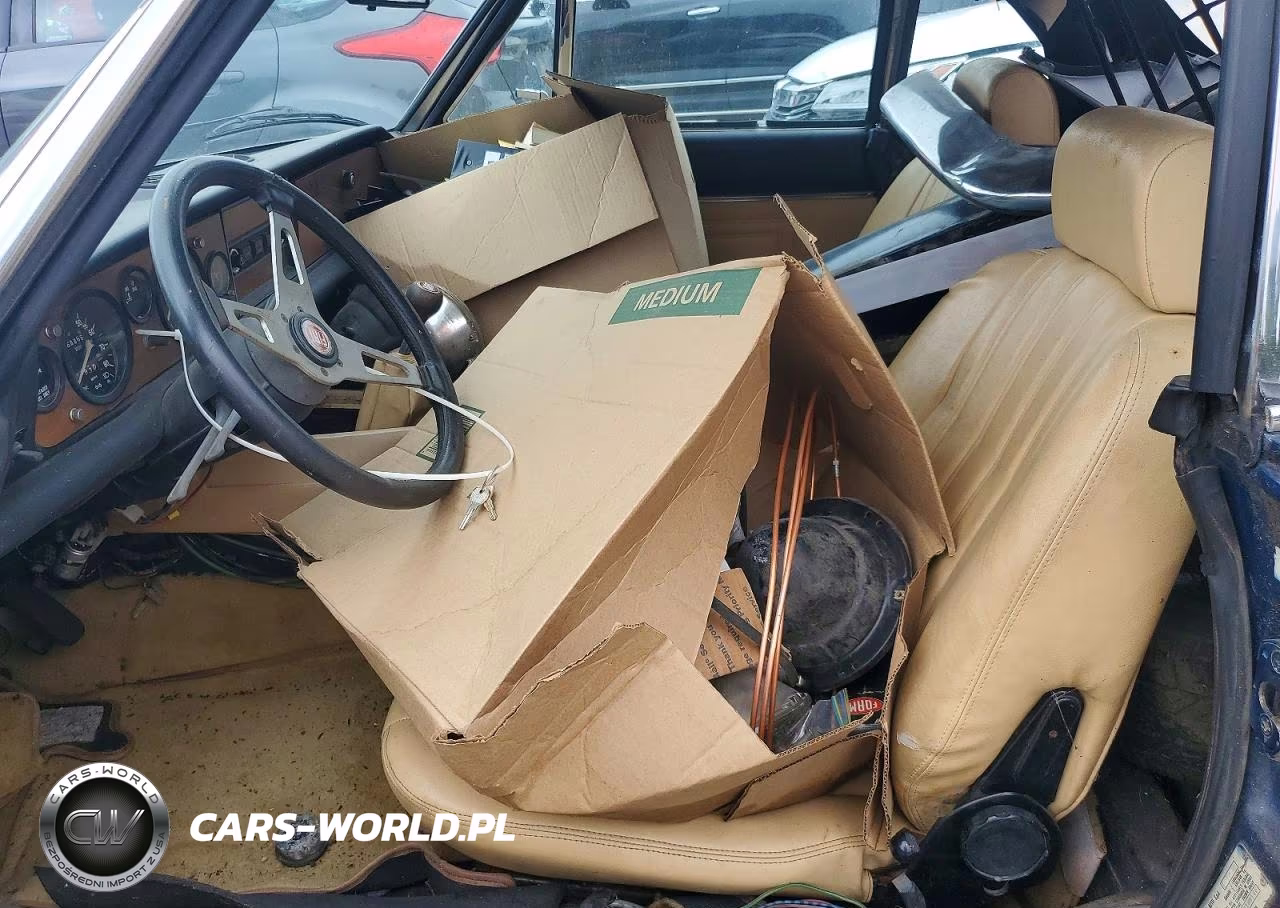 1982 Fiat 124 Spider VIN:ZFAAS00B4C8188146 - 7